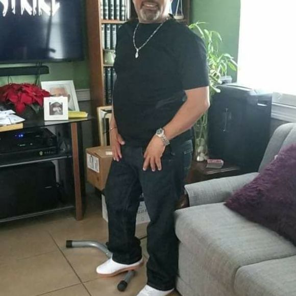 Meet your Posher, Juan - Picture 1 of 1